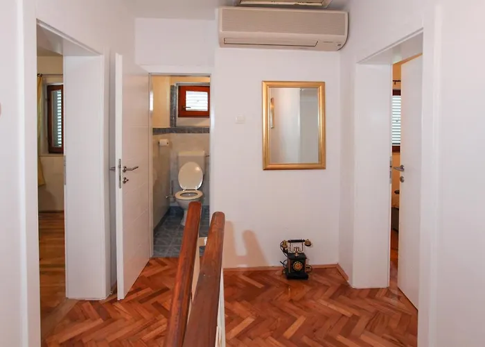 Дом отдыха Sugar House Паг