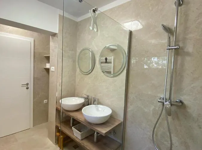 Sugar House * Паг